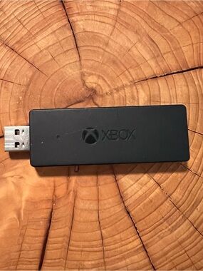 Microsoft Xbox Wireless Adapter for Windows
